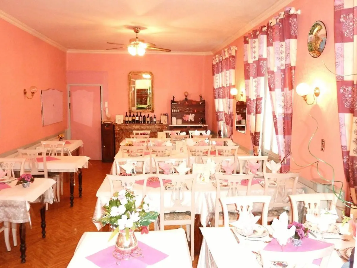 Hotel Saint Julien Lourdes