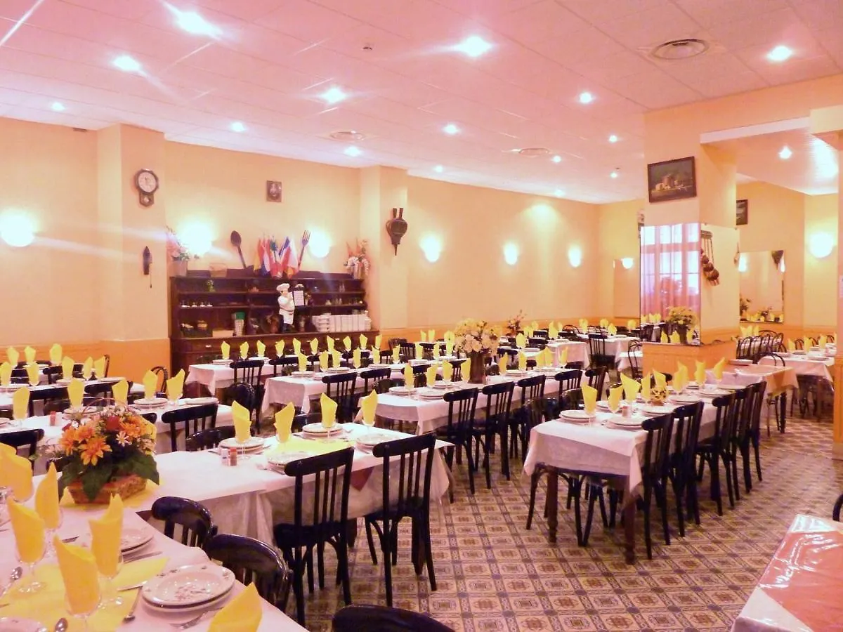 **  Hotel Saint Julien Lourdes Francia